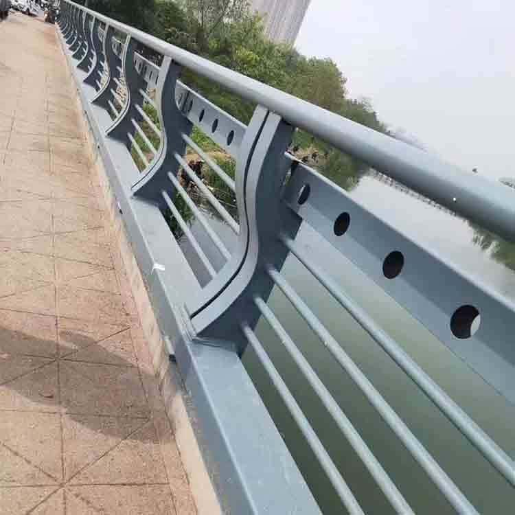 不锈钢桥梁护栏